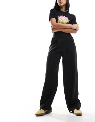 tailored wide leg pants in black