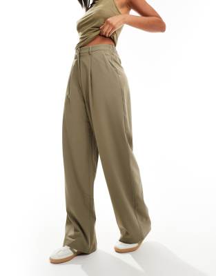 tailored wide leg pants in khaki-Green