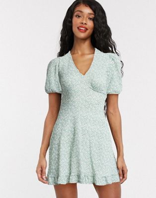 Miss Selfridge tea mini dress in green ditsy print | ASOS