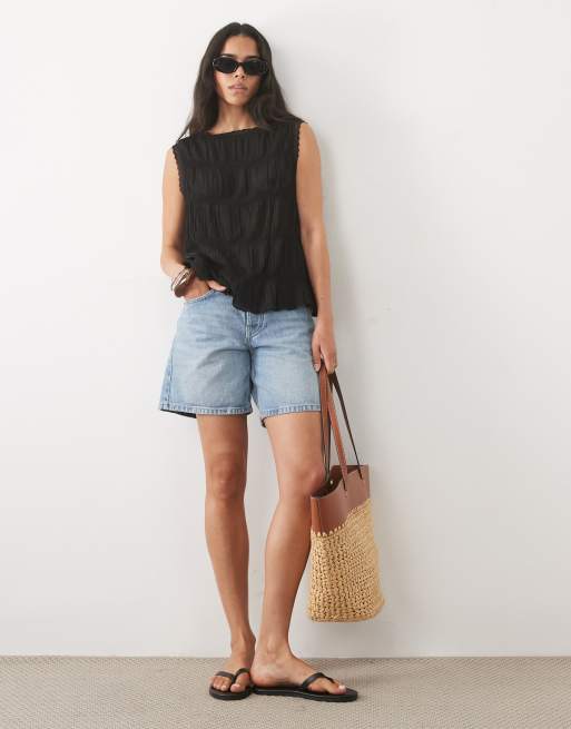 Miss Selfridge teksturowany top trapezowy bez rękawów w czerni, 2 z 4