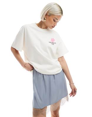 Miss Selfridge The Sweet Bow Graphic Oversized T-shirt In White