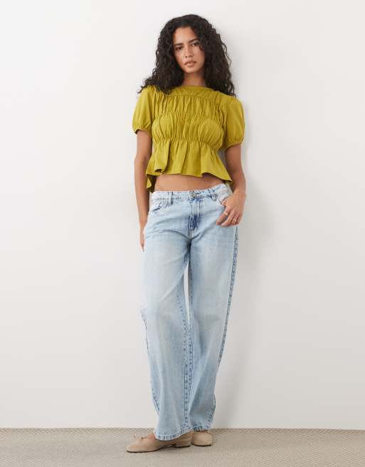 Miss Selfridge top à basque froncé vert olive, 2 de 4