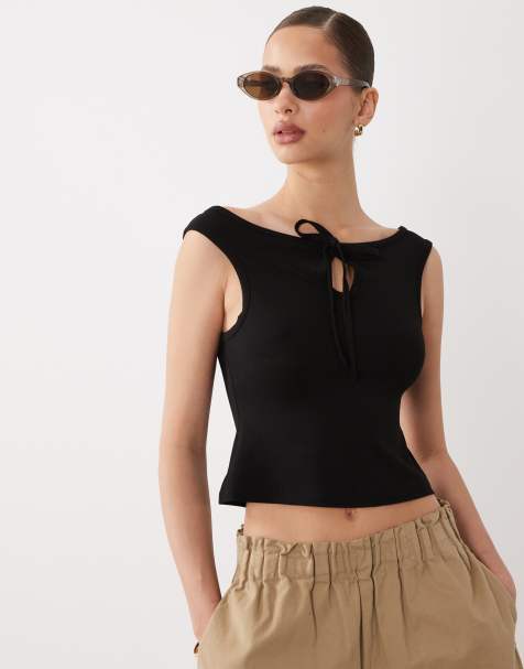 Miss Selfridge - Top à épaules dénudées avec fente goutte d'eau - Noir - view 1