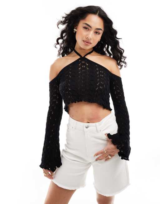 Miss Selfridge - Top a maniche lunghe allacciato al collo all'uncinetto nero