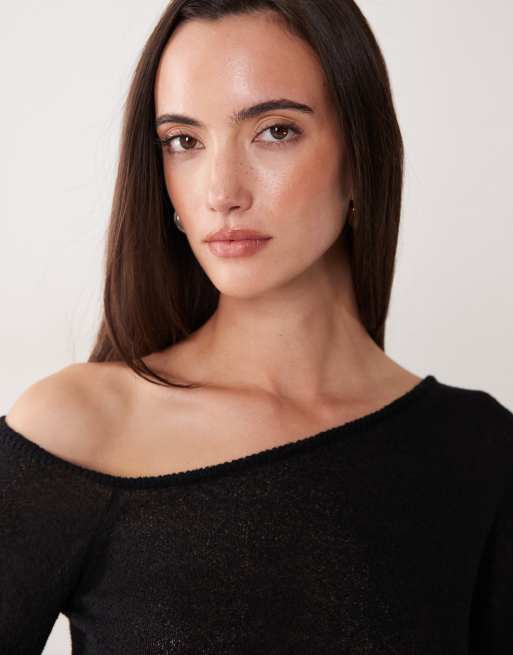 Miss Selfridge - Top a maniche lunghe con collo a imbuto nero in maglia trasparente, 3 di 4