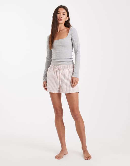 Miss Selfridge - Top a maniche lunghe grigio chiaro a coste con scollo squadrato, 3 di 4