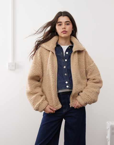 Miss Selfridge - Top a maniche lunghe in pile borg color cammello chiaro con zip - view 1