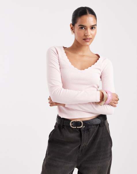 Miss Selfridge - Top a maniche lunghe rosa con finiture smerlate - view 1