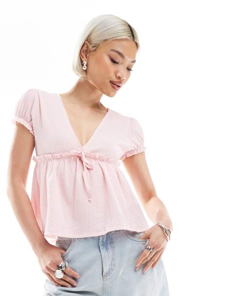 Miss Selfridge - Top babydoll en jersey texturé effet froissé - Rose - view 1