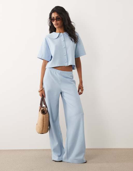 Miss Selfridge - Top boutonné à manches courtes et col Claudine - Bleu, 2 de 4