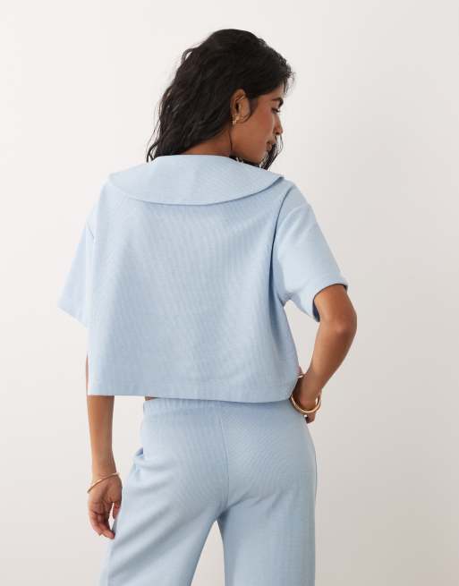 Miss Selfridge - Top boutonné à manches courtes et col Claudine - Bleu, 4 de 4