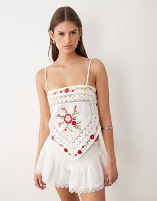 Top brodé à ourlet en pointe - Blanc 36