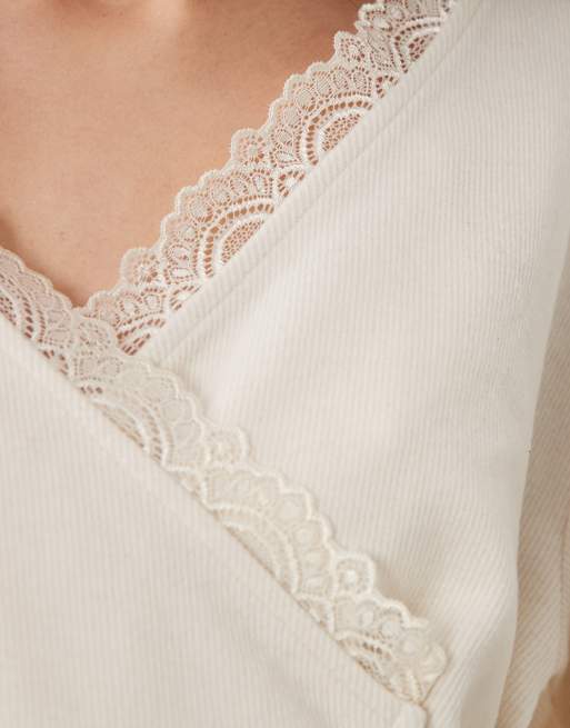 Miss Selfridge - Top cache-cœur en tissu côtelé doux avec bordures en dentelle - Crème, 2 de 4