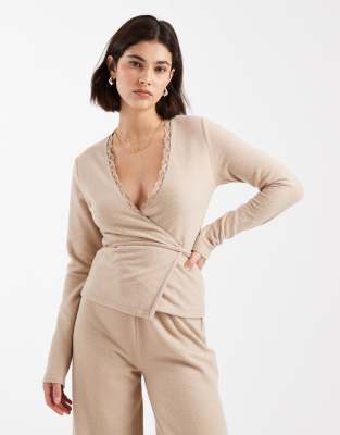 Miss Selfridge - Top cache-caur gaufré brossé - Champignon-Brown