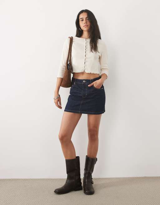 Miss Selfridge top con scollo a barchetta e bottoni, maniche 3/4, color crema, 2 di 4