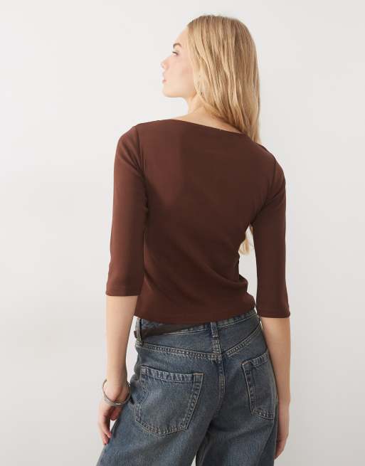 Miss Selfridge top con scollo a barchetta e maniche 3/4 con ricamo marrone, 4 di 4