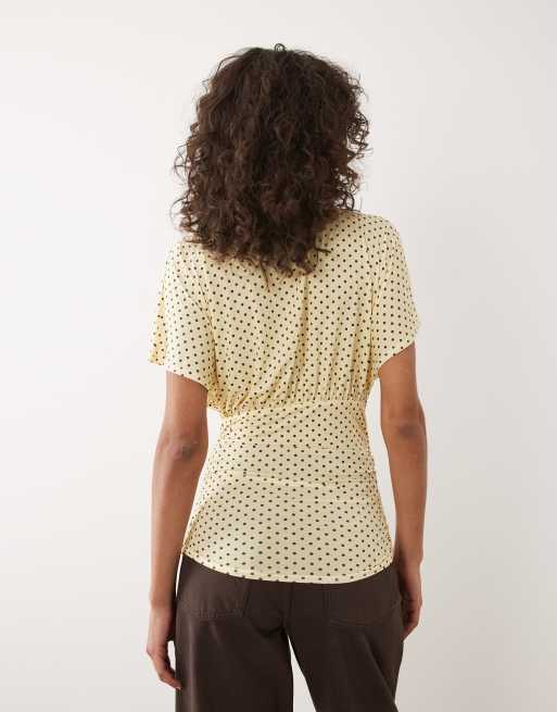Miss Selfridge - Top con scollo a V e stampa a pois color latticello, 4 di 4