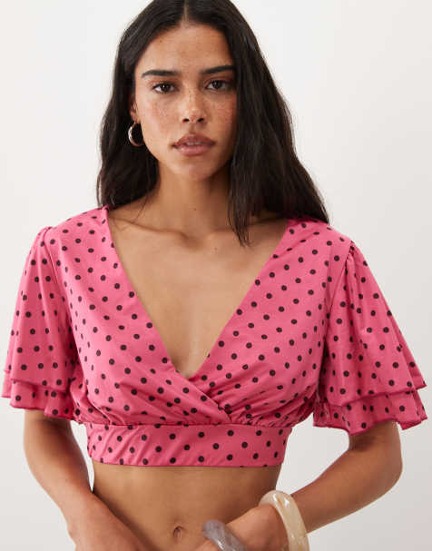 Miss Selfridge - top de conjunto con volante cruzado y mangas con volante en lunares rosas - view 1