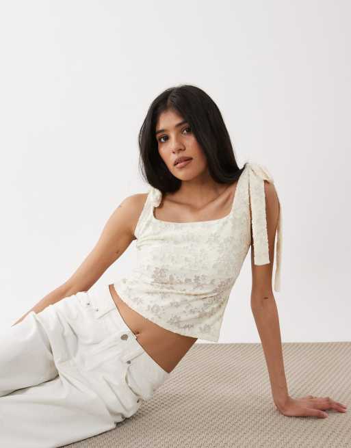 Miss Selfridge - Top in jacquard color panna con spalline annodate, 3 di 4