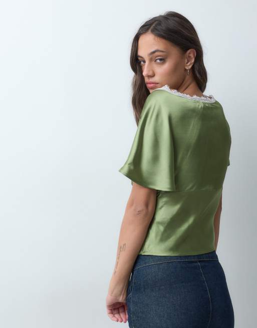 Miss Selfridge top in raso e pizzo a maniche a pipistrello verde oliva, 5 di 5