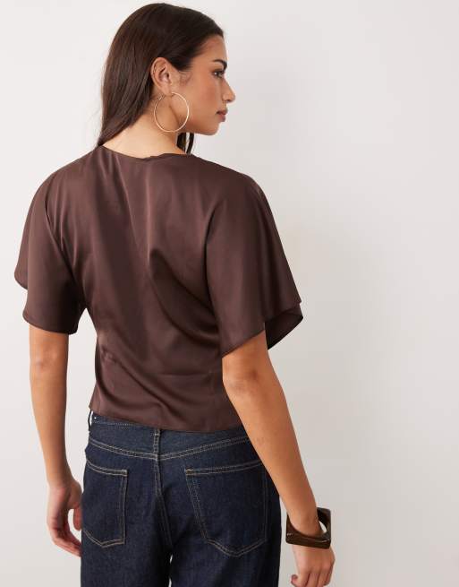 Miss Selfridge top med flagermusærmer i satin og blonder i chokoladebrun, 3 af 4