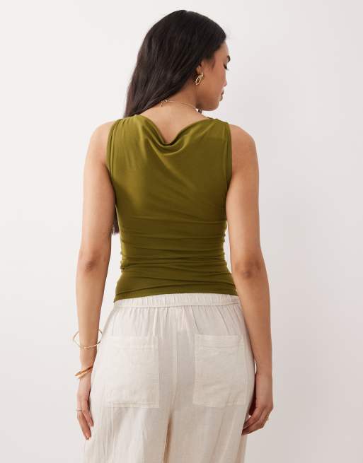 Miss Selfridge - Top met gerimpelde voorkant en rechte hals in kaki, 4 van 4