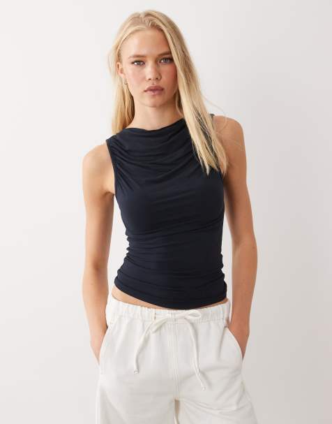 Miss Selfridge top met gerimpelde voorkant en schuine hals in navy - view 1