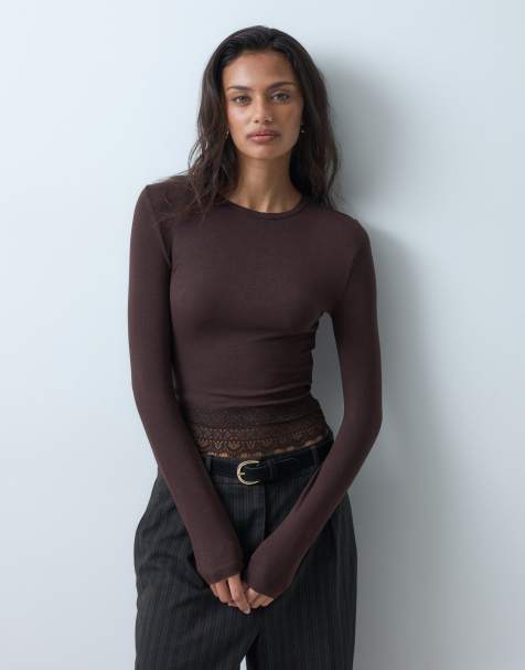 Miss Selfridge top met kanten rand en ronde hals in donkerbruin - view 1