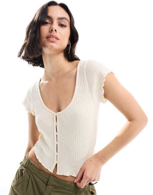 Miss Selfridge - Top met korte mouwen, textuur en knoopsluiting in ivoorwit