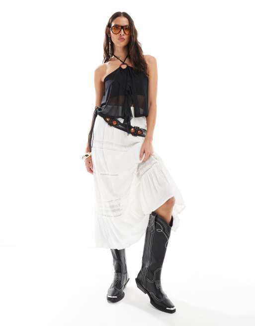 Miss Selfridge - Top met ruches, O-ring en split aan de voorkant in zwart, 2 van 4