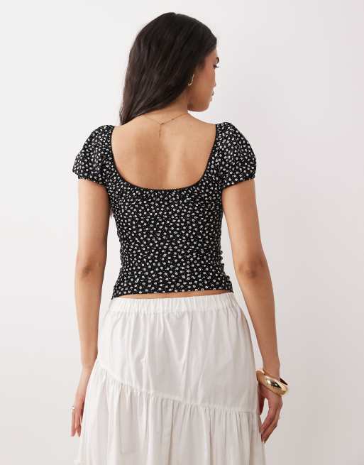 Miss Selfridge - Top milkmaid con stampa a fiorellini su base scura, 4 di 4