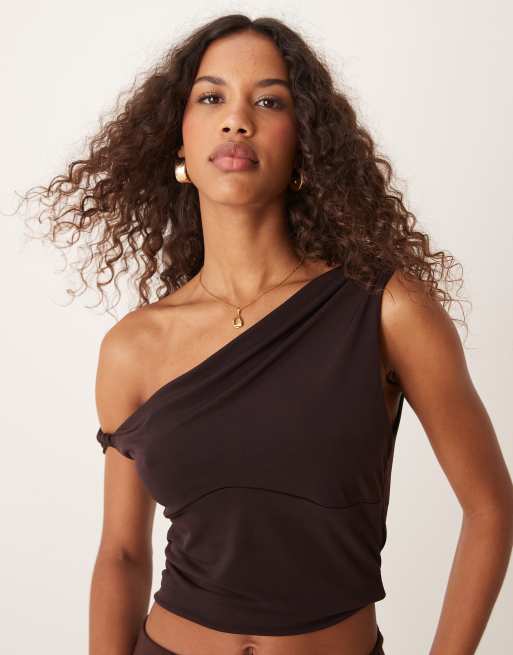 Miss Selfridge - Top monospalla drappeggiato color cioccolato