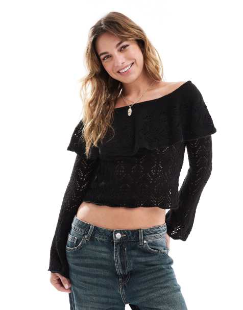 Miss Selfridge - Top nero in pizzo a maglia con scollo alla Bardot - view 1