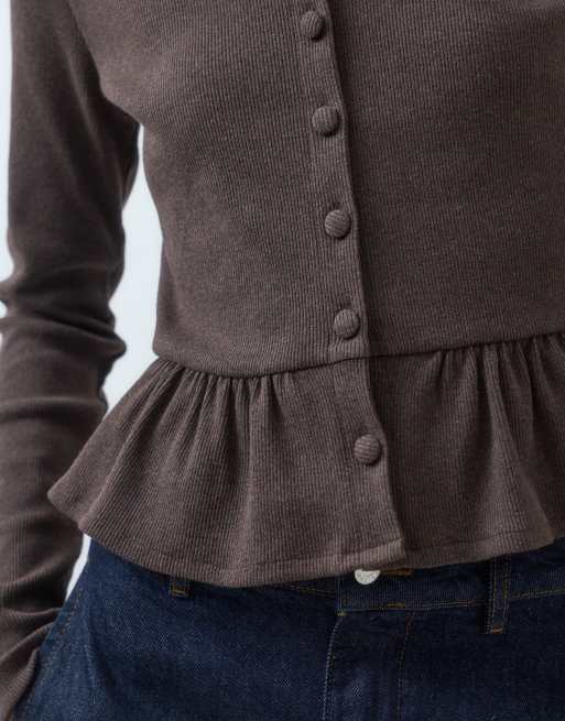 Miss Selfridge - top peplum de manga larga en marrón, 4 de 4
