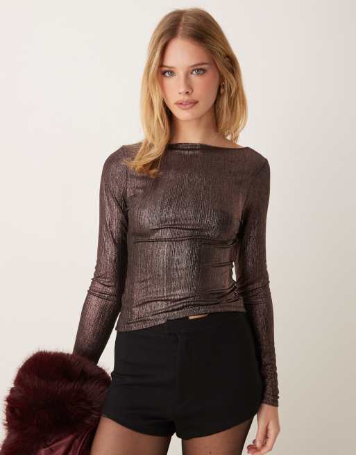 Miss Selfridge - Top près du corps effet métallisé à manches longues - Or rose, 2 de 4