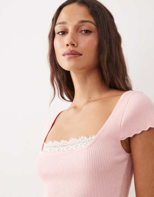Miss Selfridge - Top rosa de canalé con mangas de casquillo y detalle de encaje, 3 de 4