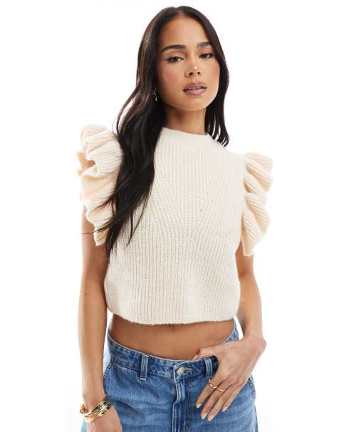 Miss Selfridge - Top senza maniche in maglia color crema con volant - view 1