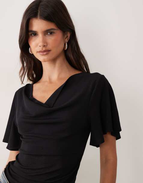 Miss Selfridge top z rękawami typu angel i drapowanym dekoltem w czerni - view 1