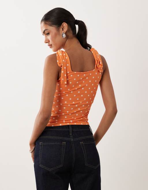 Miss Selfridge topp med knytbara axelband i orange prickigt tryck, 3 av 4