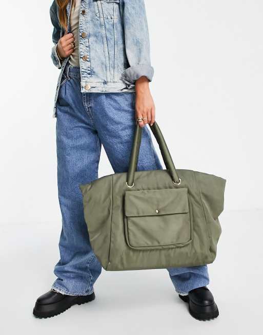 Miss Selfridge – Tragetasche aus Nylon in Khaki 