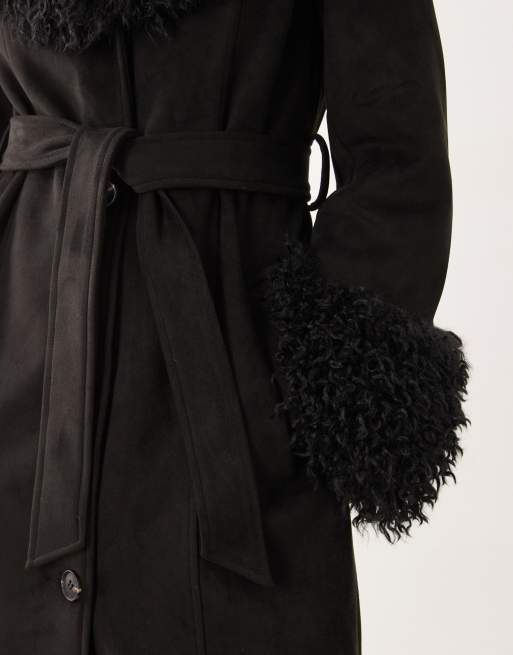 Miss Selfridge trenchcoat i suedette med imiteret pelskant i sort, 4 af 4