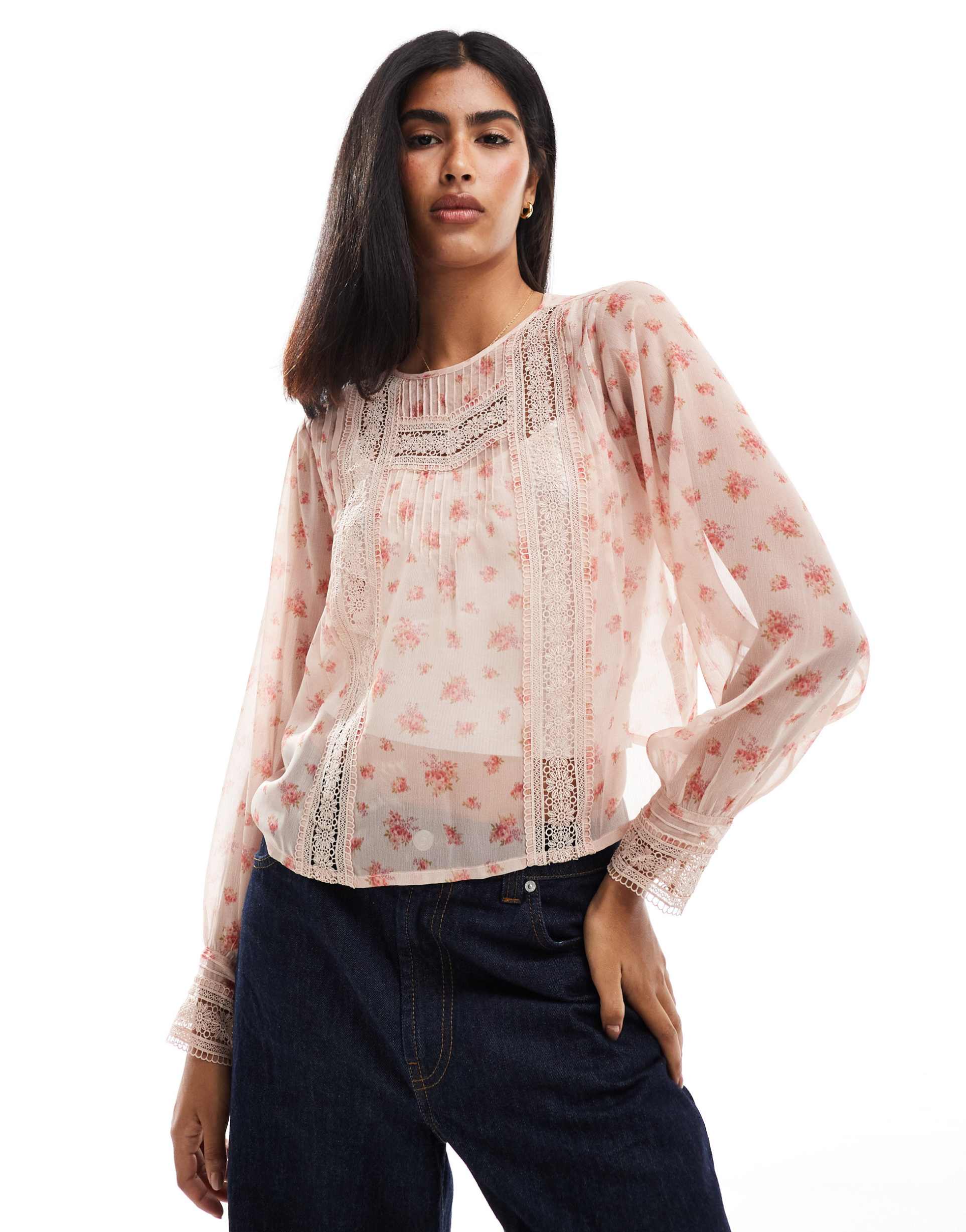 miss selfridge trimmed up blouse in ditsy print