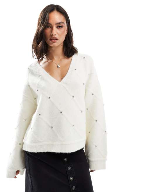 Miss Selfridge - Trui met diamantvormig patroon met versiering en wijde mouwen in crème