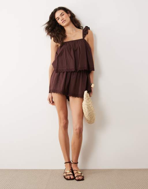 Miss Selfridge - Tuta corta color cioccolato con volant, 3 di 4