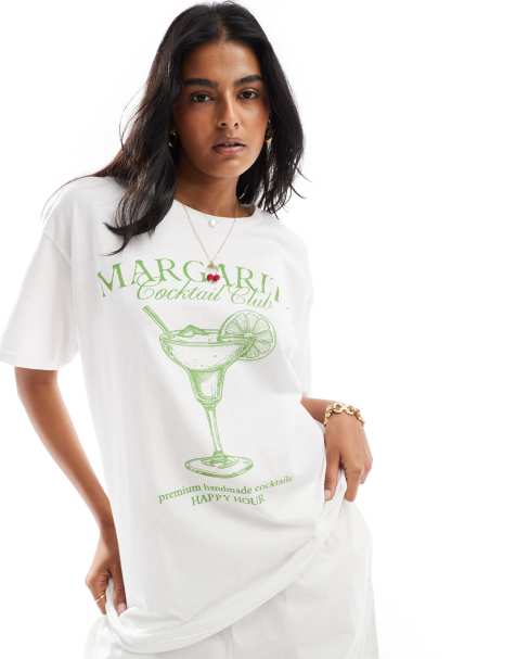 Miss Selfridge – Übergroßes T-Shirt in Weiß mit „Margarita“-Print - view 1