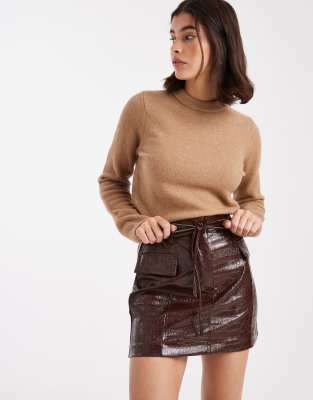 Miss Selfridge - Utility-Minirock mit Kroko-Struktur-Brown