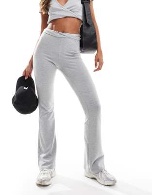 V front flare legging in gray heather