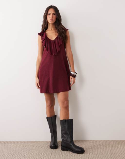 Miss Selfridge v-neck ruffle mini dress in burgundy, 3 of 4