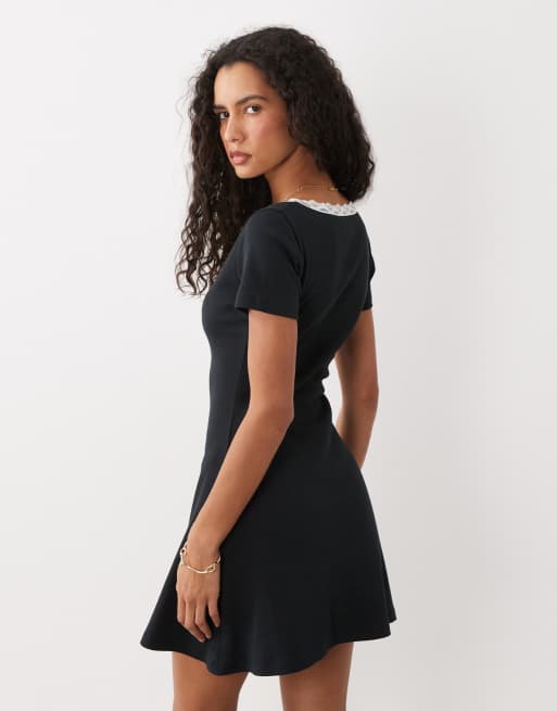 Miss Selfridge v-neck short sleeve mini dress with bow in black, 4 of 4