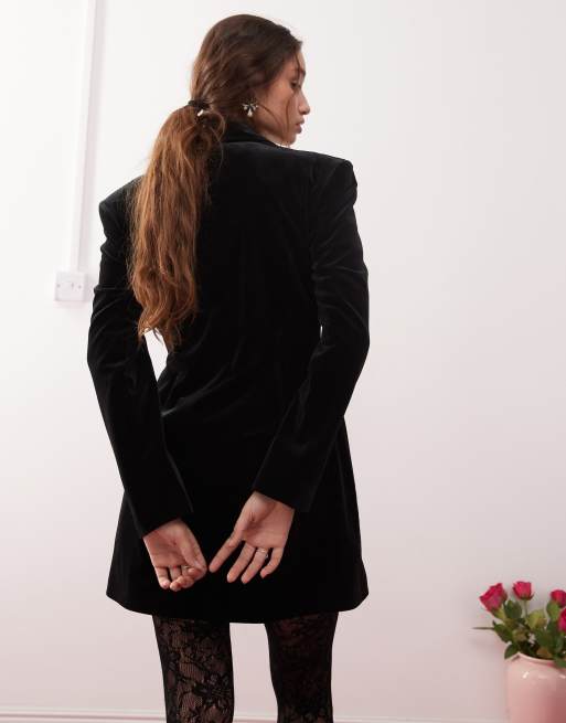 Miss Selfridge velvet going out fitted blazer dress in black, 3 of 4